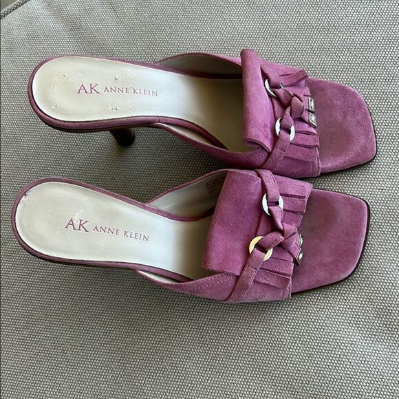 Anne Klein Women's Pink Suede Heeled Sandals - Picture 1 of 4